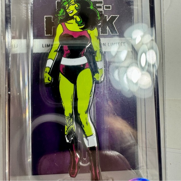 NWT. Disney Parks 2023 Marvel She Hulk #1105 LE Figpin Pin - Picture 2 of 10